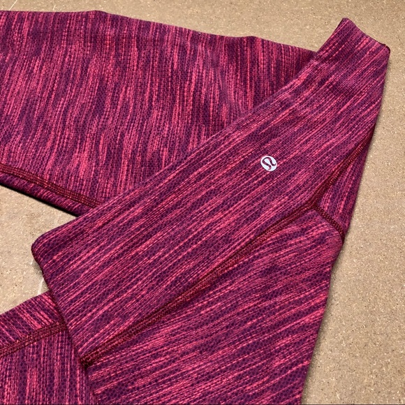 🌻lululemon red/pink crops - Picture 2 of 2